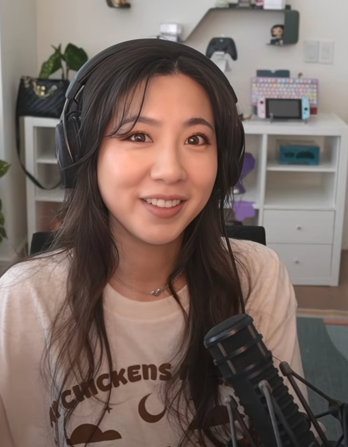 Fuslie [11] #4AC8vaog