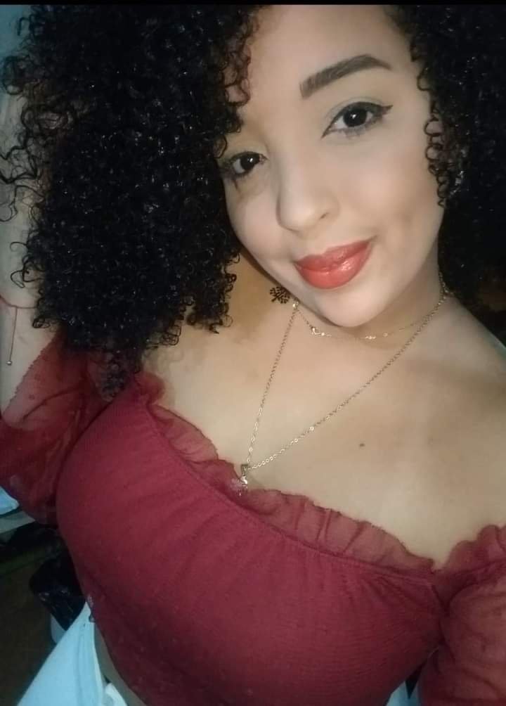 LA CHICA DEL HILO #I0prF7ps